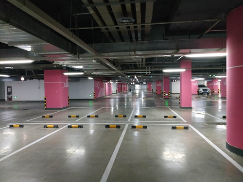 濟(jì)寧車(chē)位劃線